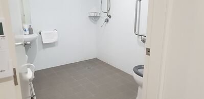 Carlton Suites