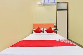 OYO 28054 Hotel Suraj Villa