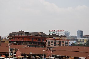 Neptune Plaza Hotel