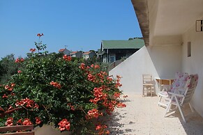 Ada-art Guesthouse