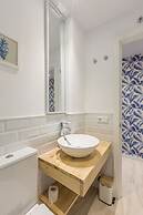 Horoko Apartments by gaiarooms