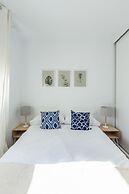 Horoko Apartments by gaiarooms