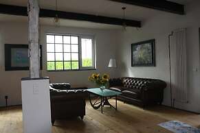 Art-be-and-b Bed and Breakfast
