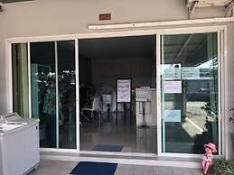 Khao Oat Airport