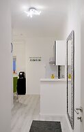 Oval Main Square Apartment