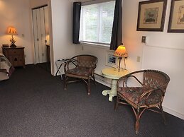 Harbor's Edge Motel