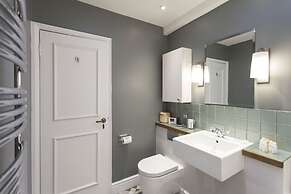 Hampstead Enjoy the Exclusive Atmosphere