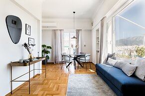 UPSTREET Elegant Luminous 3BD Apt-Kolonaki