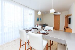 Penthouse A-Nah by Stella Rentals
