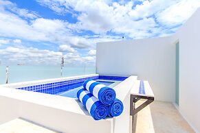 Penthouse A-Nah by Stella Rentals