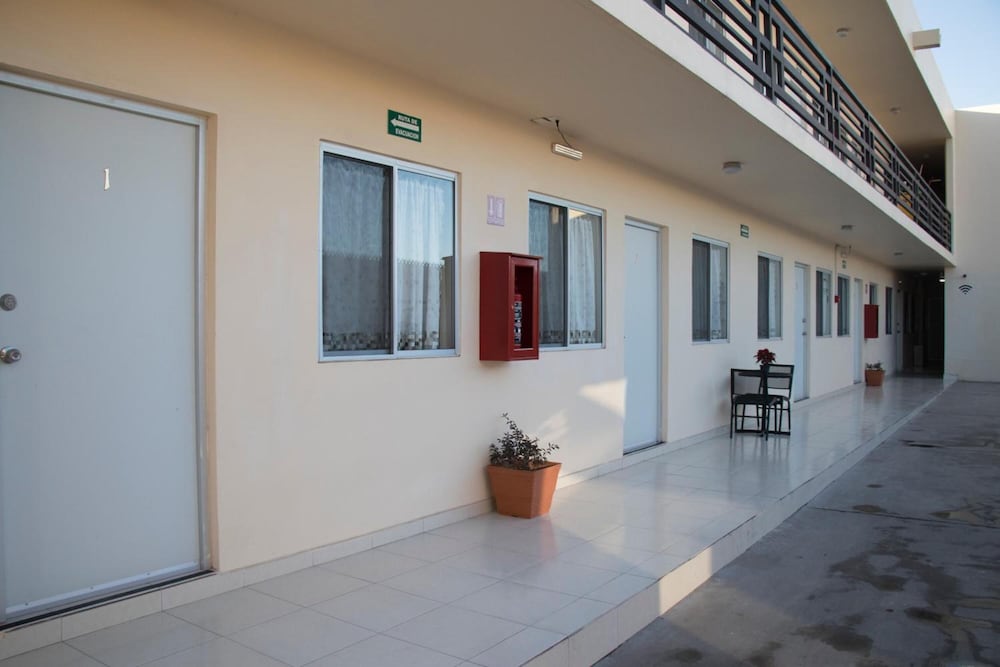 Hotel Napoles
