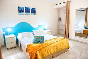 Aqua Viva Suites