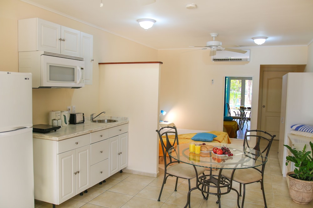 Aqua Viva Suites