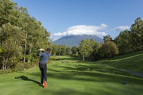 Hinode Hills Niseko Village