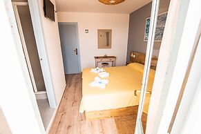 Hostal Santi