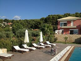 Beautiful Villa for 10 - Private Pool