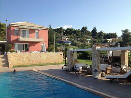 Beautiful Villa for 10 - Private Pool