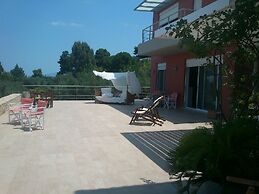 Beautiful Villa for 10 - Private Pool