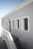 Pnoi Luxury Suites