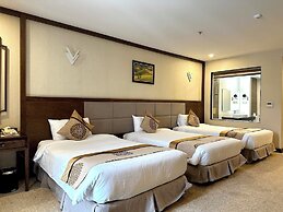 Duc Huy Grand Hotel & Spa
