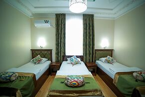 Rayhon Hotel