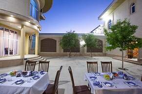 Rayhon Hotel