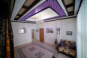 Rayhon Hotel