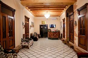 Rayhon Hotel
