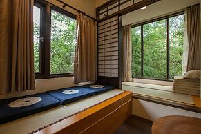 Zhuo Ye Cottage