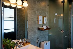 Oasis Hotel & Apartment