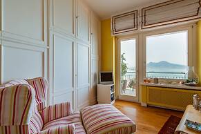 O House Posillipo by Napoliapartments