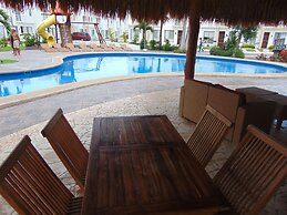 Villa Happy by Akua