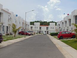Villa Happy by Akua