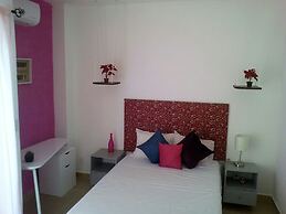 Villa Happy by Akua