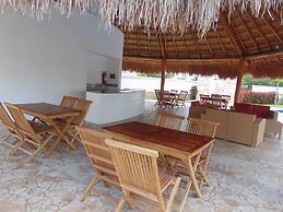Villa Happy by Akua