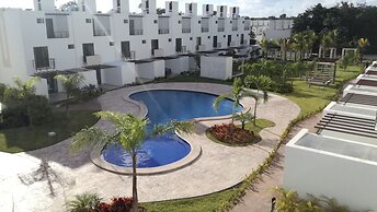 Villa Love by Akua