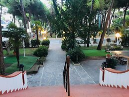 Hotel Deanna Golf