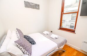 Studio Flat near Liverpool Street