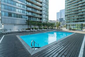 HomeHop - Maple Leaf Square