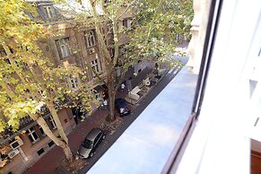 Central Spot Apartments