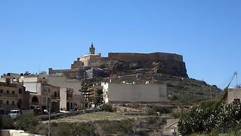 Tal-barun Farmhouse
