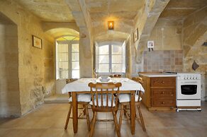 Tal-barun Farmhouse