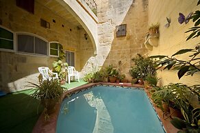 Tal-barun Farmhouse
