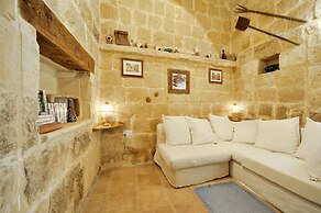 Tal-barun Farmhouse