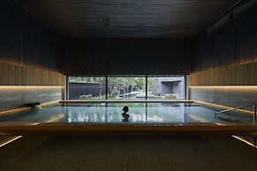 HOSHINOYA Guguan