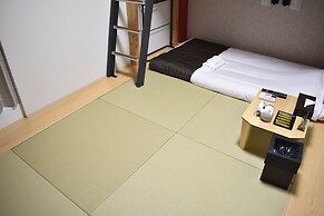 Shinsaibashi House