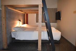 Shinsaibashi House