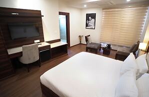Sai Maa Hotel and Residency