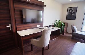 Sai Maa Hotel and Residency
