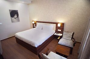 Sai Maa Hotel and Residency
